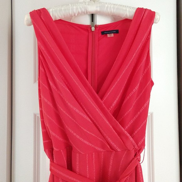 Tommy Hilfiger Women's Sleeveless Dress in Coral size 10. - Picture 4 of 9